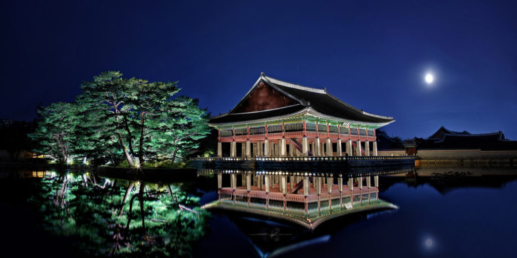 Evening tours of iconic Seoul palace to begin next month