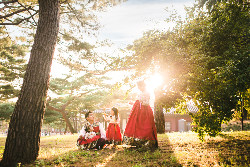 How to take a beautiful Hanbok snap photo in Korea