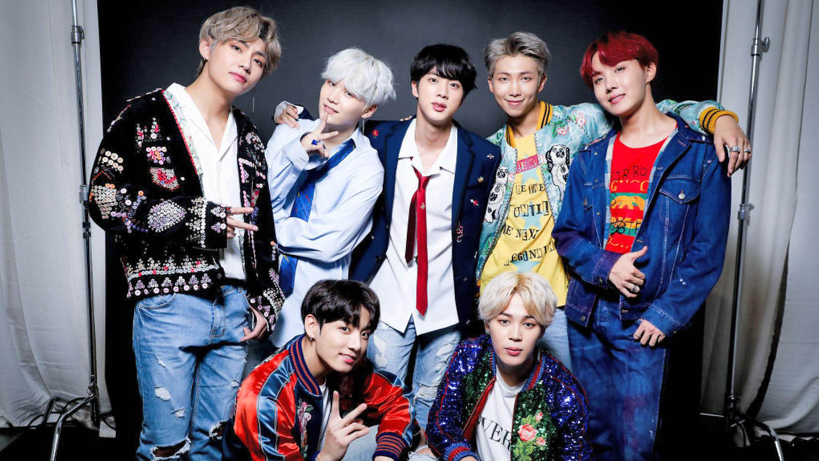 BTS 'DNA' music video hit 600 million views for the first time by KPOP group
