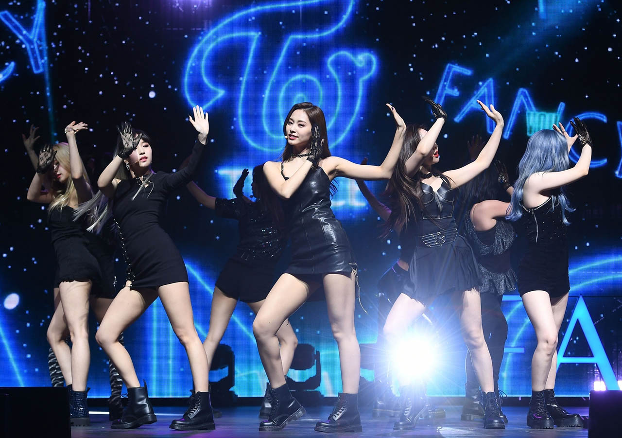 Twice Wants Fans Fancy Its Mature Charismatic Concept Hab Korea Net
